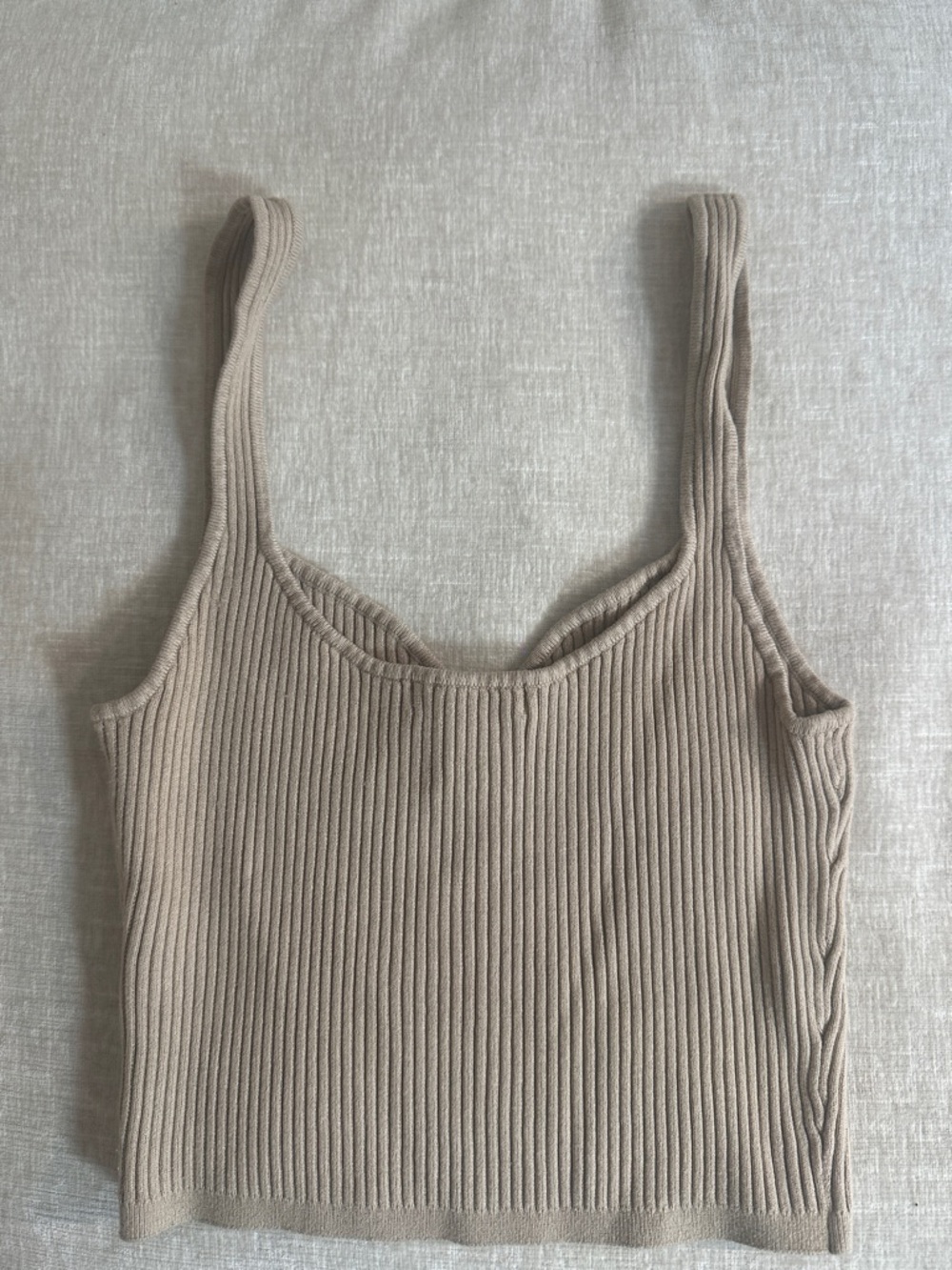 H&M Neutral Ribbed V-Neck Knit Top - Picture 3 of 4